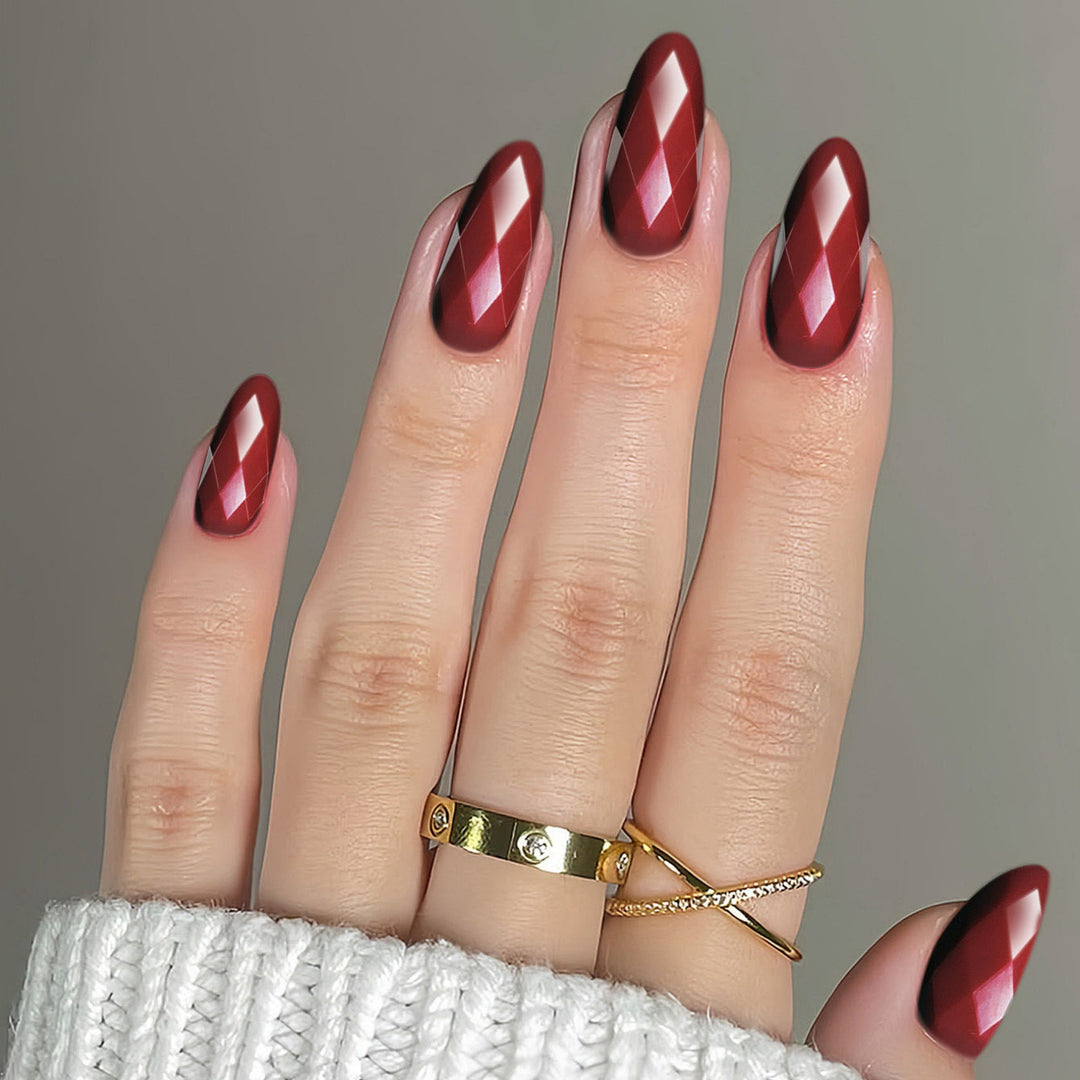 Diamond-Shaped Glossy Nail Extensions Stornfield