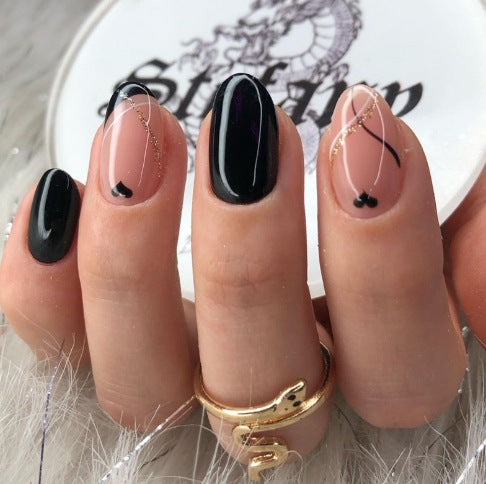Trendy Abstract Nail Art Set Stornfield