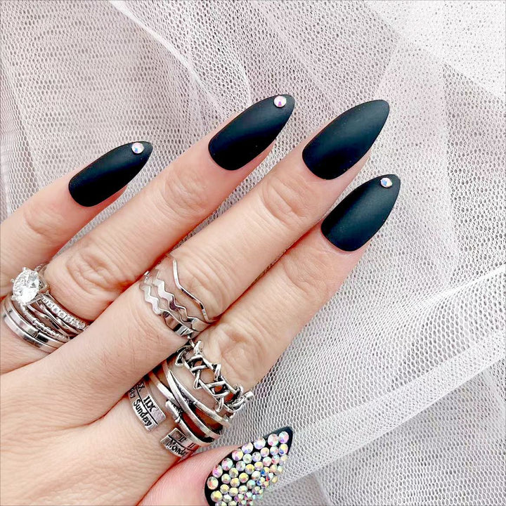 Artificial nail set with matte finish and sparkling accents Stornfield
