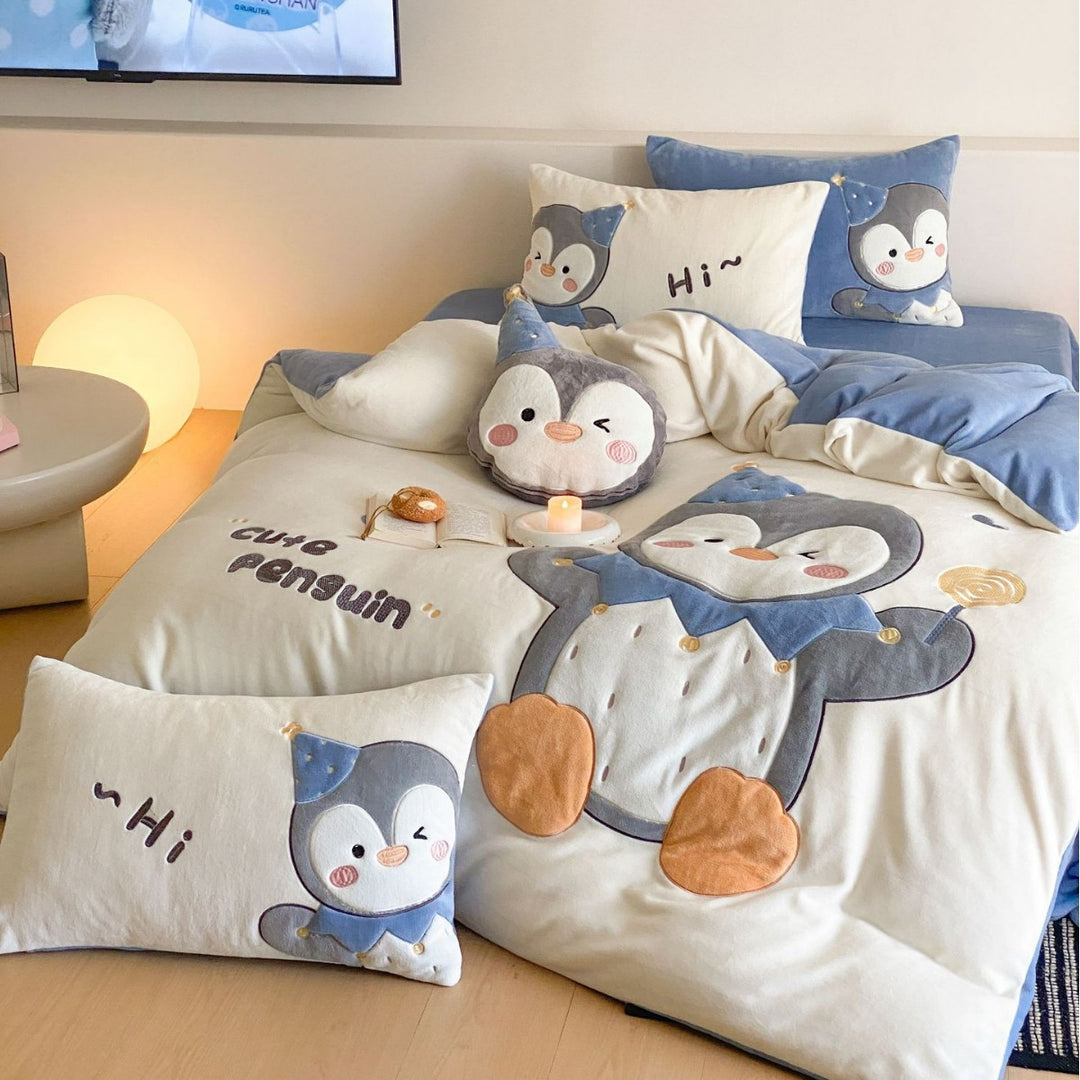Cute Plush Appliqué Penguin Duvet Cover Set with Quilted Pillow Shams