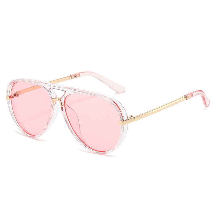 Elegant Aviator Sunglasses with Gold Accents Stornfield