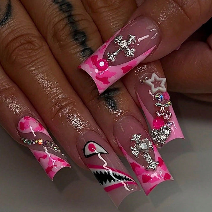 Trendy Artistic Press-On Nail Enhancements Stornfield
