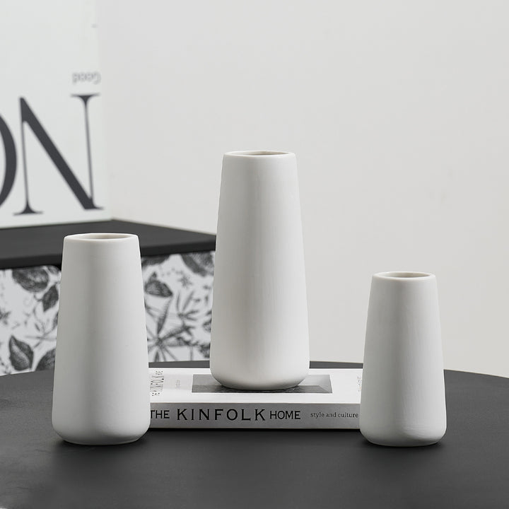 Decorative ceramic carafe Stornfield