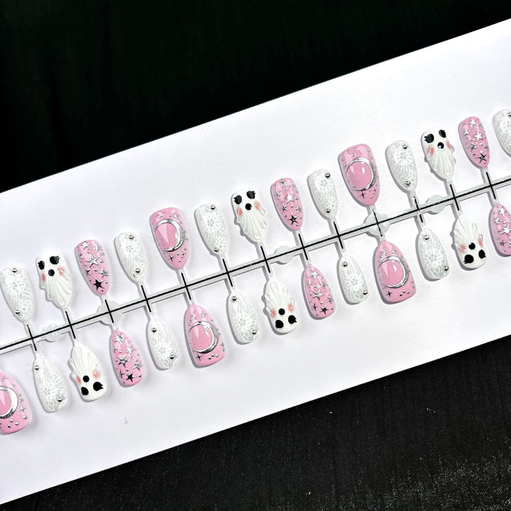 Elegant Polka Dot and Lace Press-On Nail Set