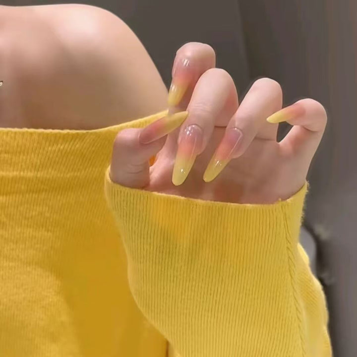 Artistic Floral Design Press-On Nail Set Stornfield