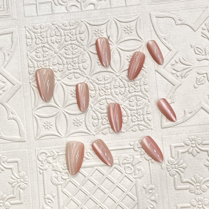 Glossy Almond-Shaped Press-On Nail Set Stornfield 1787225130