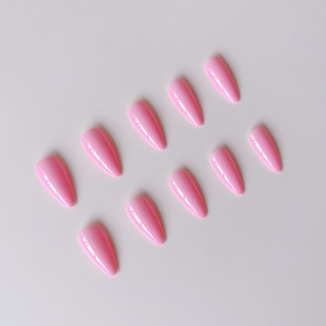 Elegant artificial nail tips with high-gloss finish Stornfield