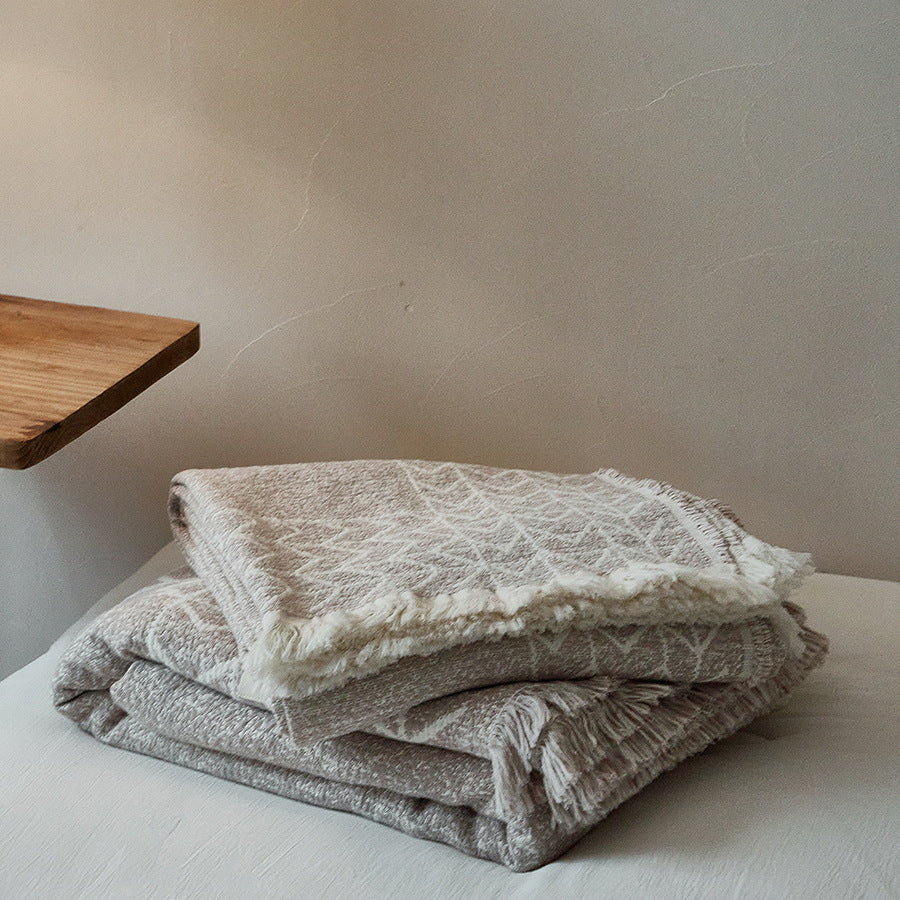 Reversible Textured Jacquard Throw Blanket with Fringed Edges