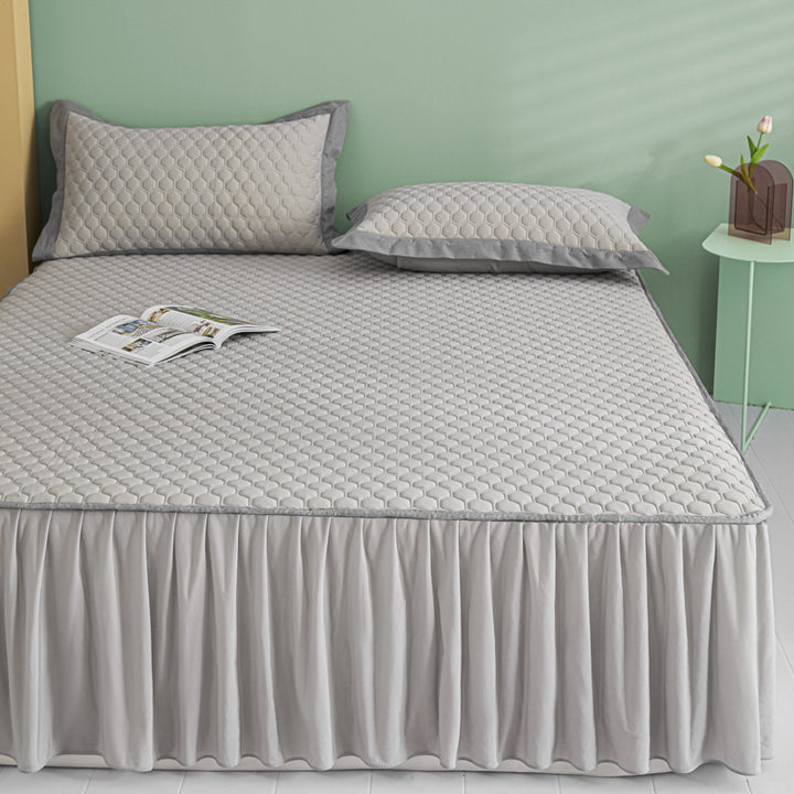 Quilted mattress topper complete set with elastic bed skirt and pillowcases
