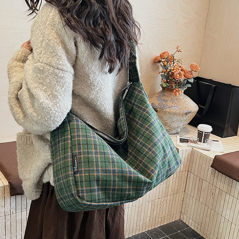 Chic Everyday Hobo Bag Stornfield