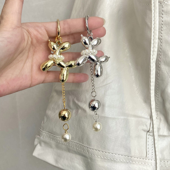 Playful Balloon Dog-Inspired Keychain Stornfield