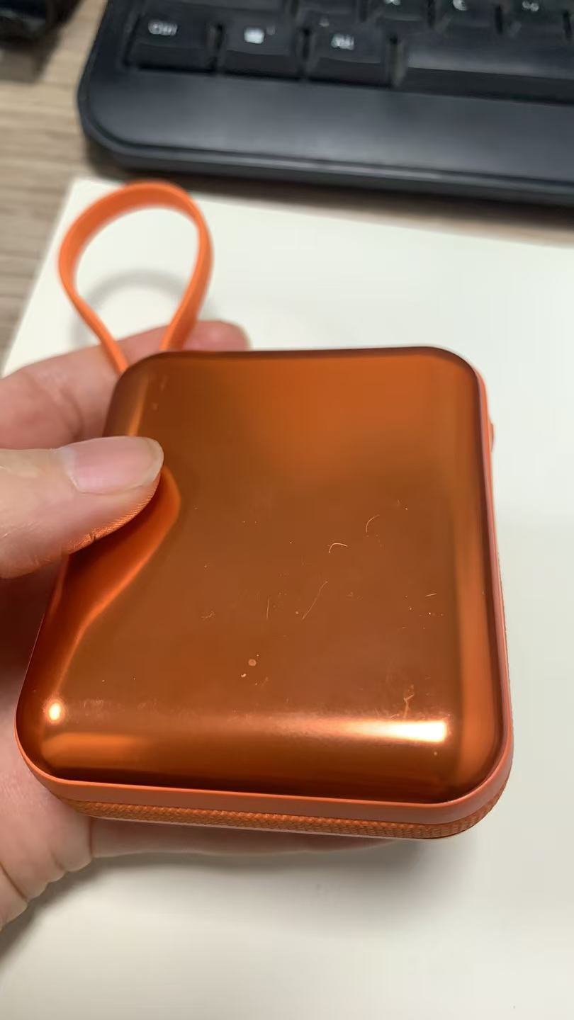 Portable power bank with digital display and integrated cable management Stornfield