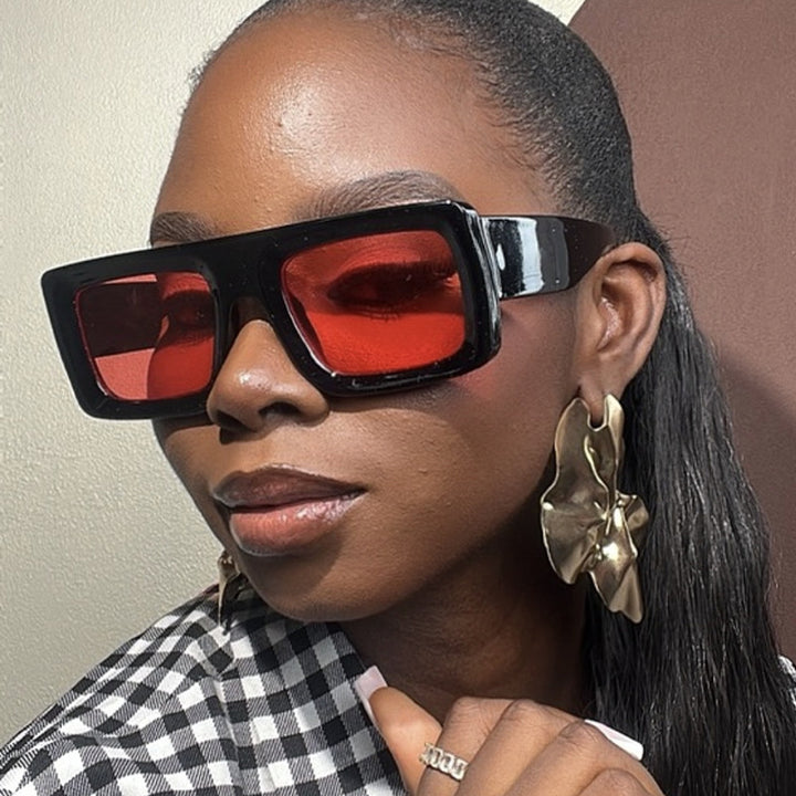 Women's fashionable square sunglasses with sturdy frame and protective lenses Stornfield