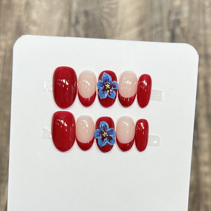 Stylish Floral Accent Press-On Nail Set Stornfield