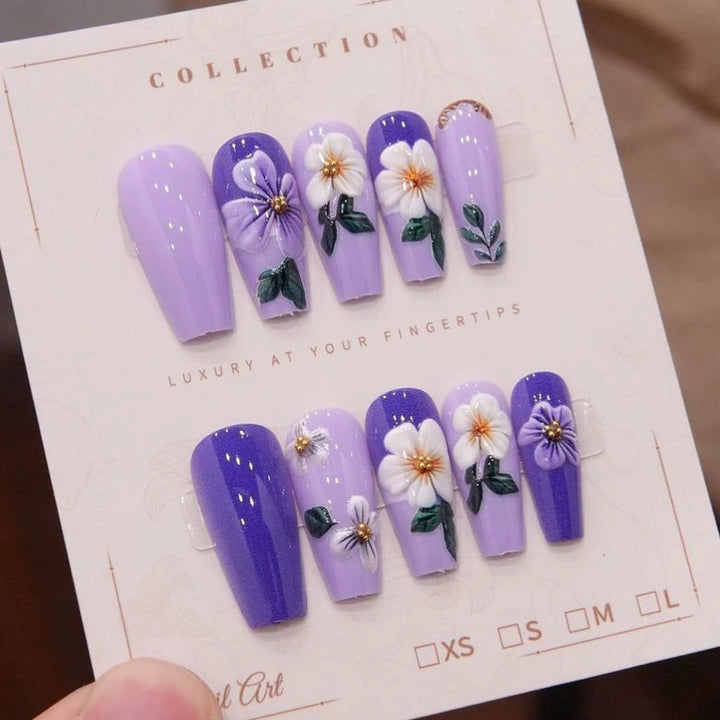 Floral Luxury Press-On Nail Art