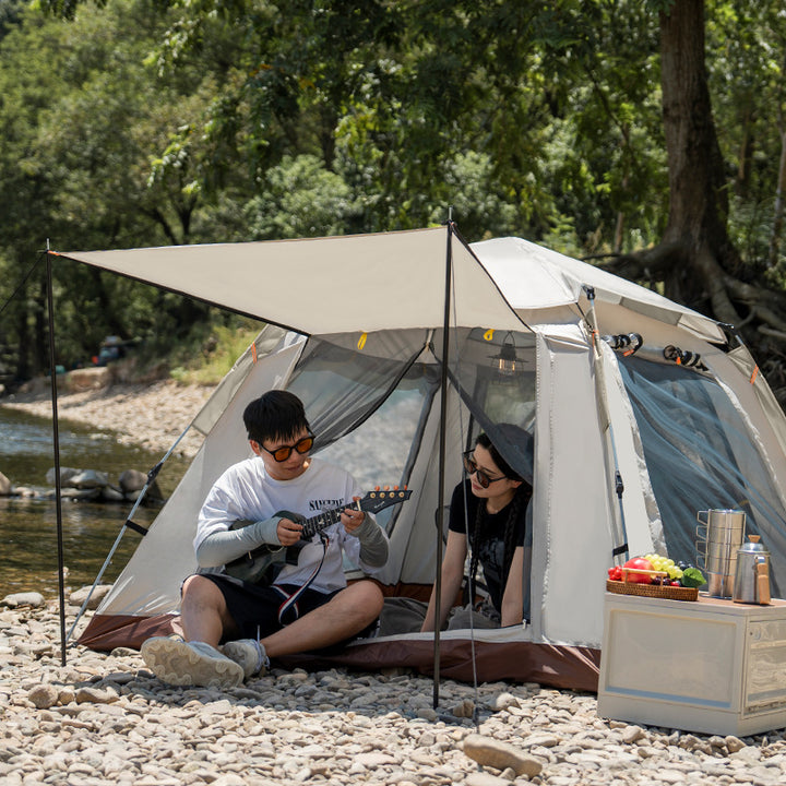 Camping tent with spacious interior and expandable sun protection Stornfield