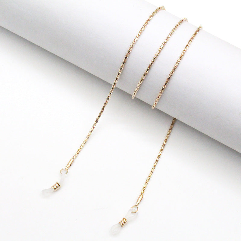 Elegant Eyewear Chain Holder Stornfield