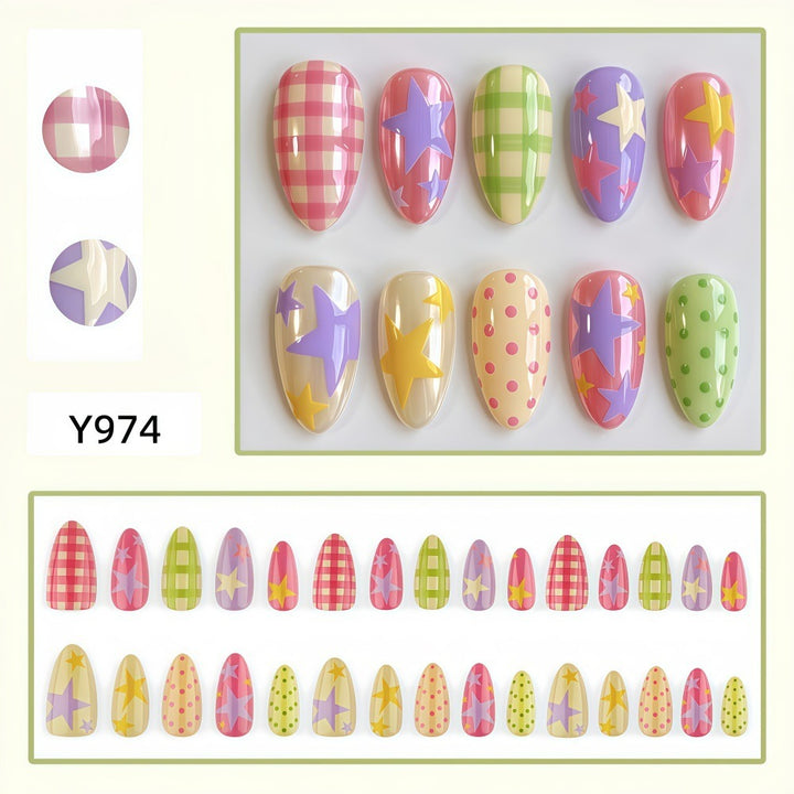 Creative artificial nails in playful star design Stornfield