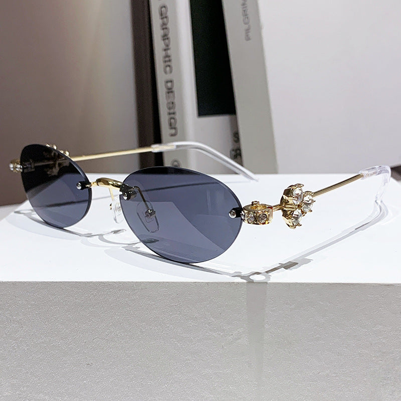 Ladies elegant sunglasses with geometric frame Stornfield