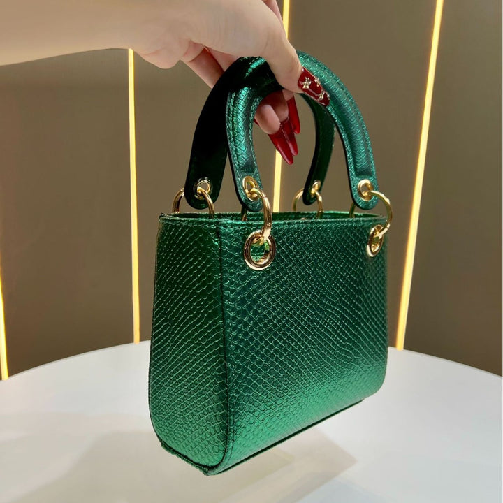 Stylish Snakeskin Textured Handbag