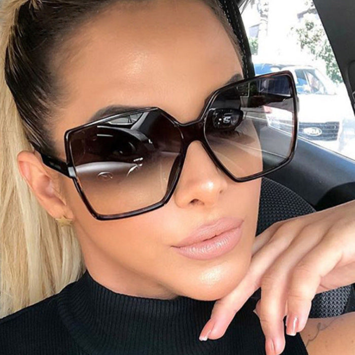 Women's oversized square sunglasses with elegant frame Stornfield