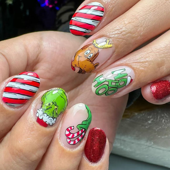 Holiday-Themed Press-On Nail Art Stornfield