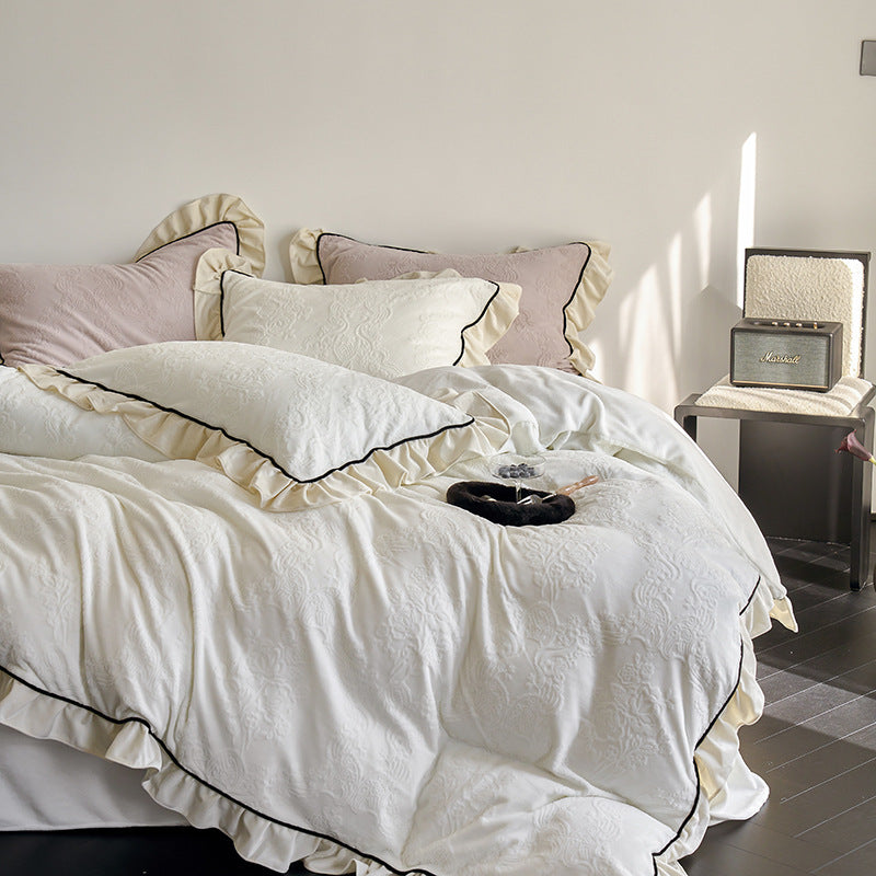 Elegant Damask Jacquard Embossed Ruffled Duvet Cover Set with Contrast Piped Edge & Decorative Shams
