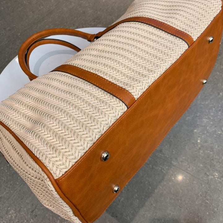 Spacious travel bag with practical carrying handles and adjustable shoulder strap Stornfield