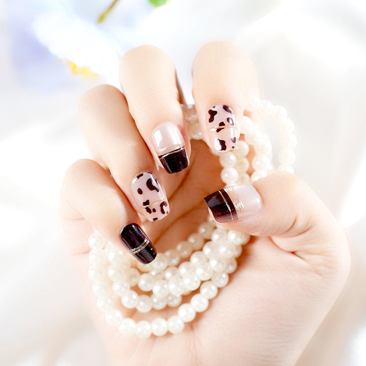 Artistic Press-On Nail Art Set Stornfield