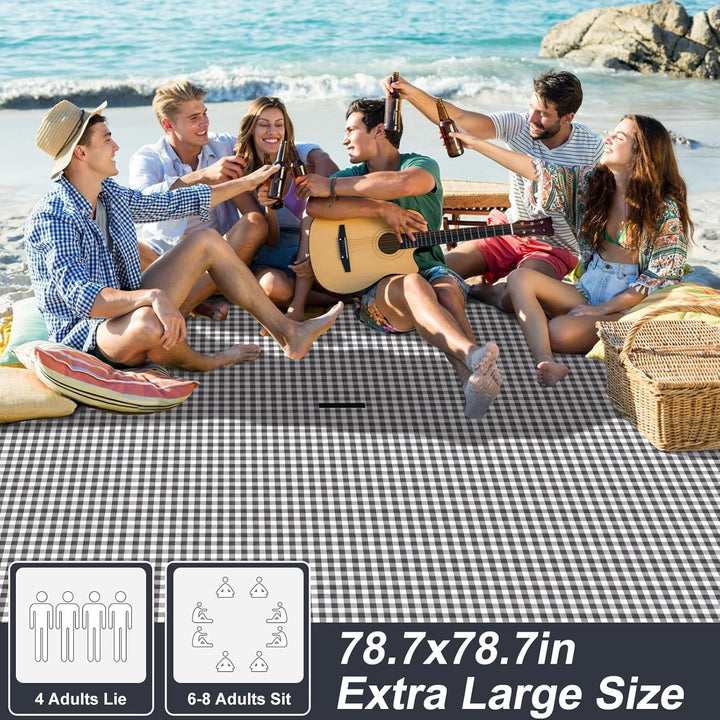 Women Folding Picnic Blanket with Carrying Bag Stornfield