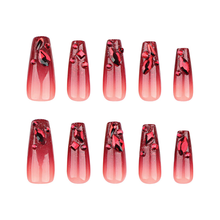 Glamorous nail art with crystal design Stornfield
