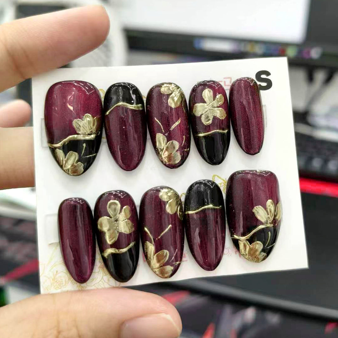 Floral and Glossy Press-On Nail Art Set Stornfield