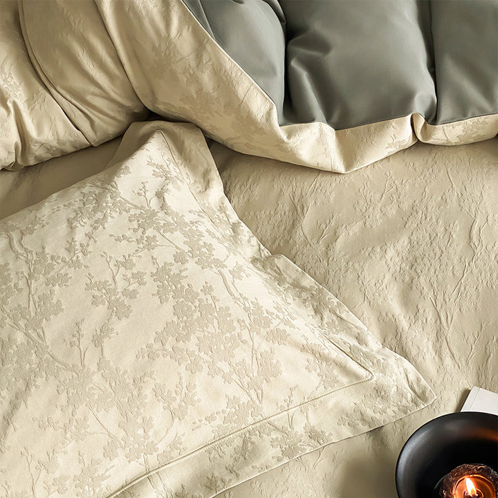 Reversible Jacquard Cotton-Sateen Duvet Cover Set with Floral Damask Texture