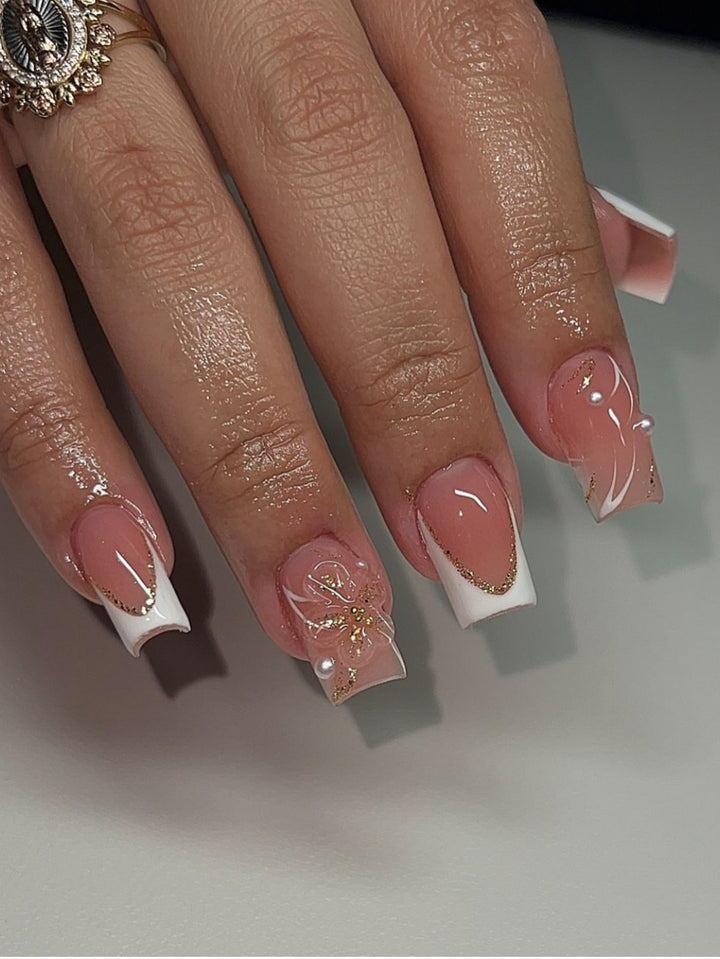 Elegant Nail Art Press-On Set Stornfield