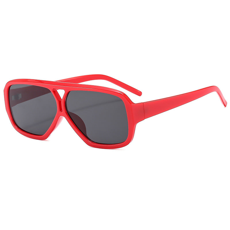 Women's fashionable oversized sunglasses with wide frame and protective lenses Stornfield