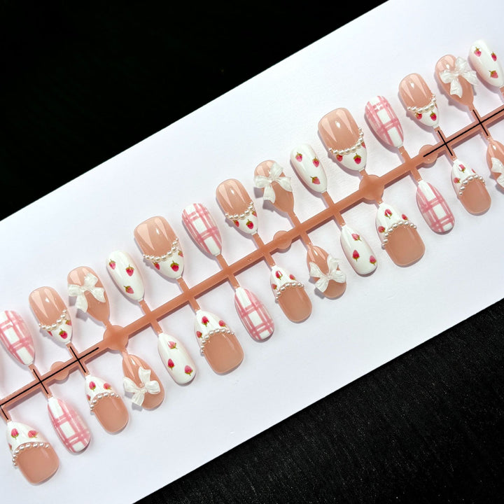 Elegant Decorative Press-On Nail Set 1790746208