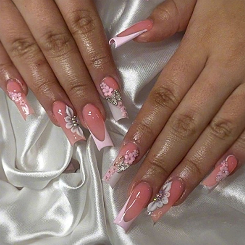 Artificial Nail Set with Delicate Floral Accents Stornfield