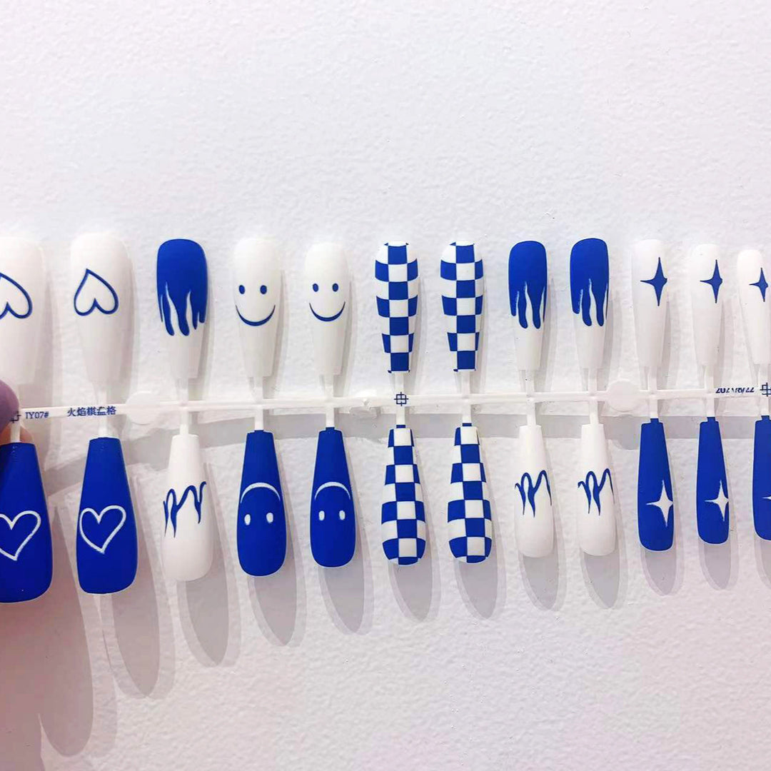 Artificial nail set with creative geometric design Stornfield
