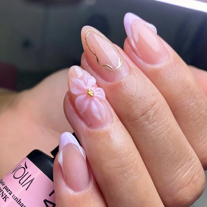 Artificial nail set with delicate floral decorations and elegant shine Stornfield