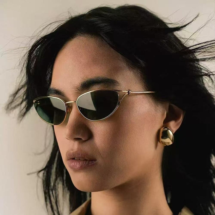 Women Cat-Eye Sunglasses with Elegant Golden Frame and Polarized Lenses Stornfield