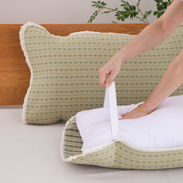 Ladies ergonomic pillow with removable cover Stornfield