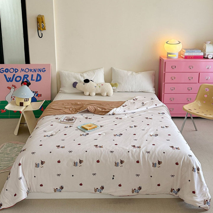 Quilted children's comforter with cute animal print and light microfiber filling