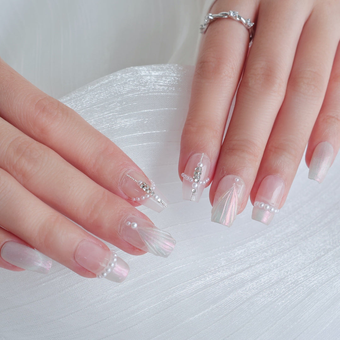 Floral-Inspired 3D Press-On Nail Set