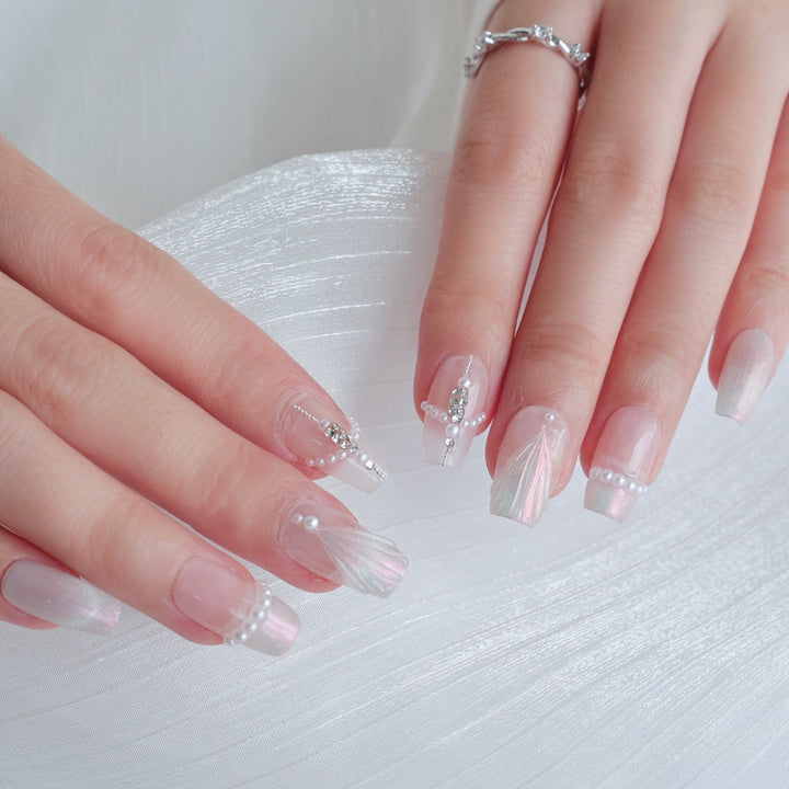 Floral-Inspired 3D Press-On Nail Set