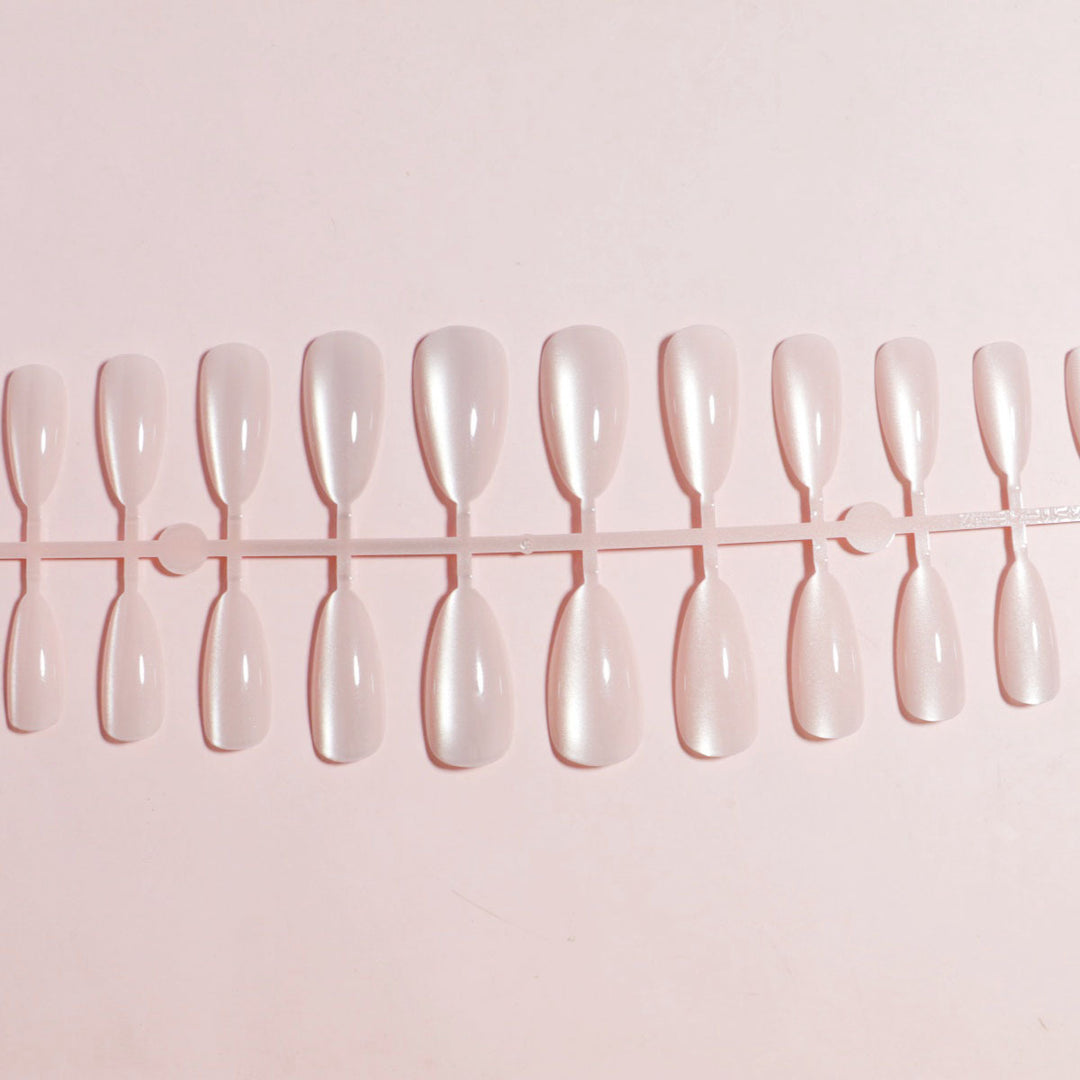 Glittery Stiletto Press-On Nail Set Stornfield