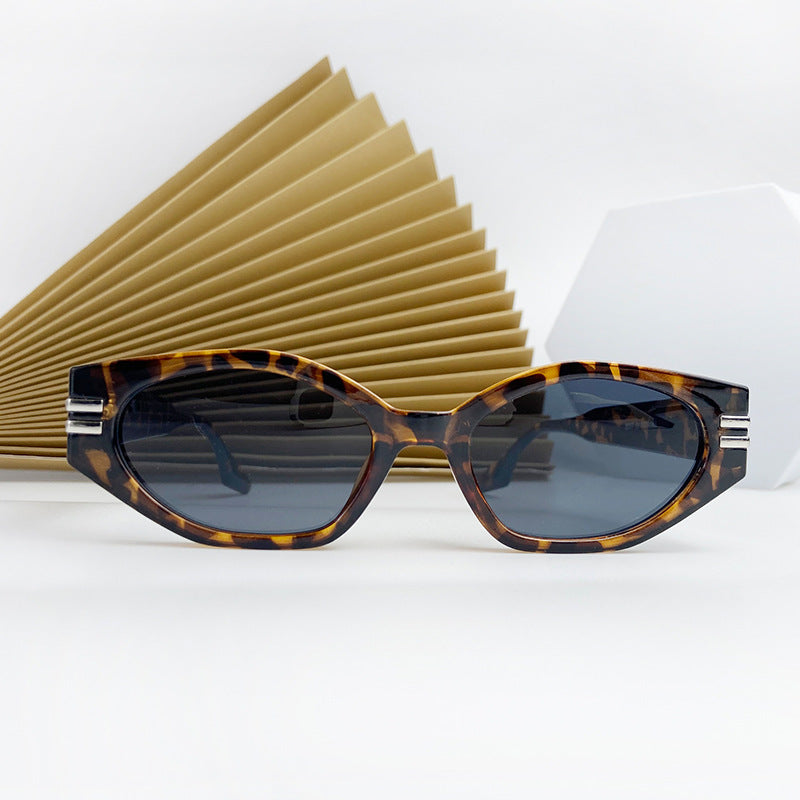 Women's Cat-Eye Sunglasses in stylish design with sturdy frame Stornfield