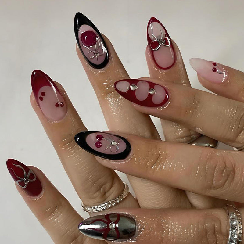 Artificial nail set with unique designs Stornfield