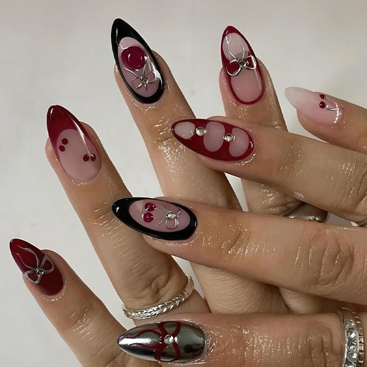 Artificial nail set with unique designs Stornfield