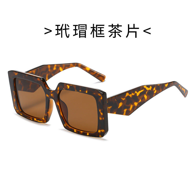 Women’s Geometric Sunglasses with Wide Frame Stornfield