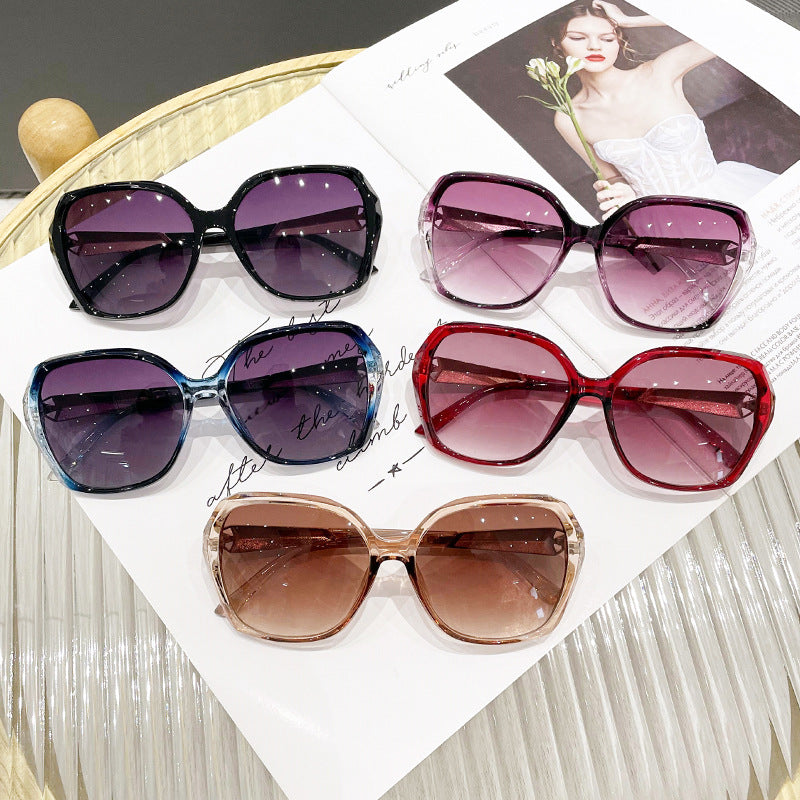 Women's oversized sunglasses in elegant butterfly design Stornfield
